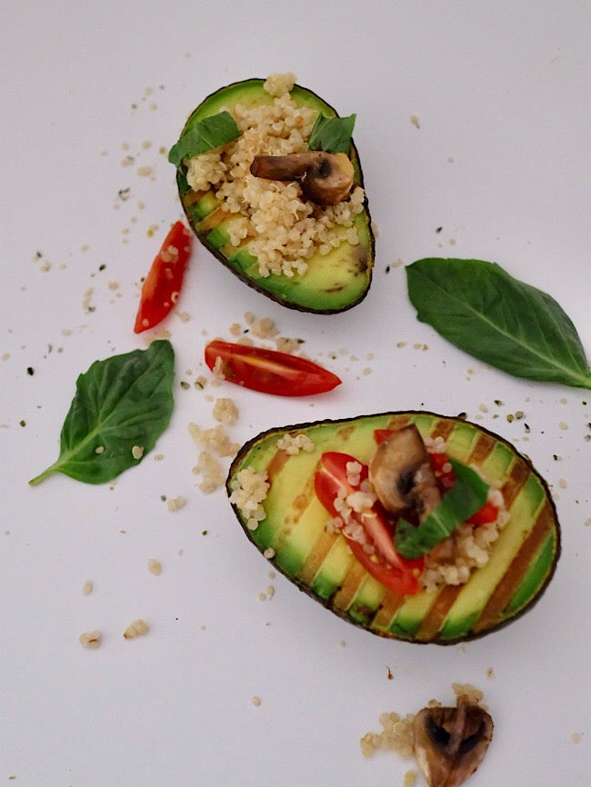 Avocado quinoa bowl