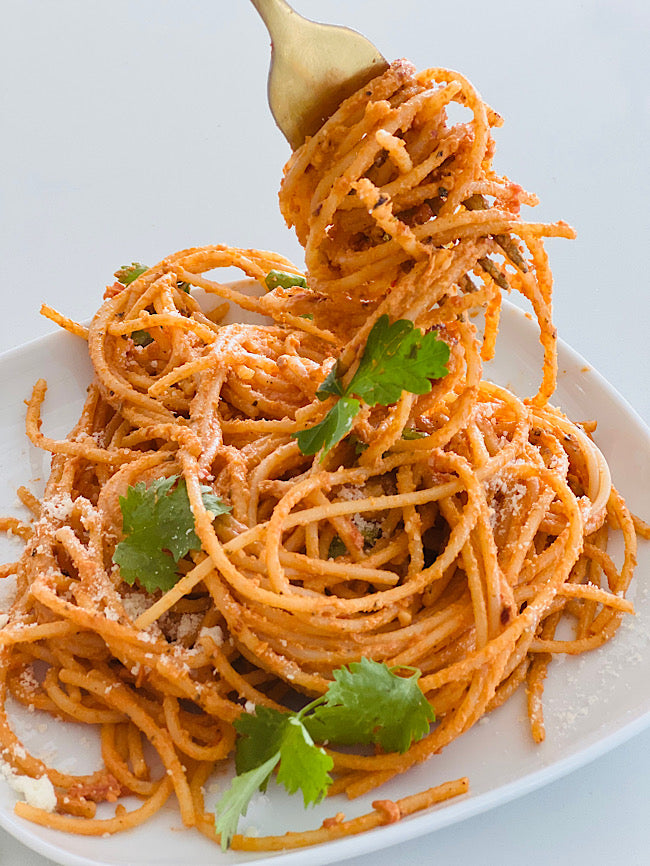 Creamy rosè pesto pasta