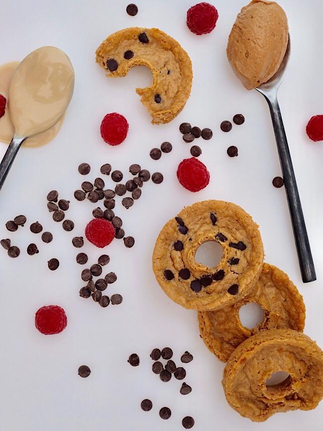 Summer tahini donuts