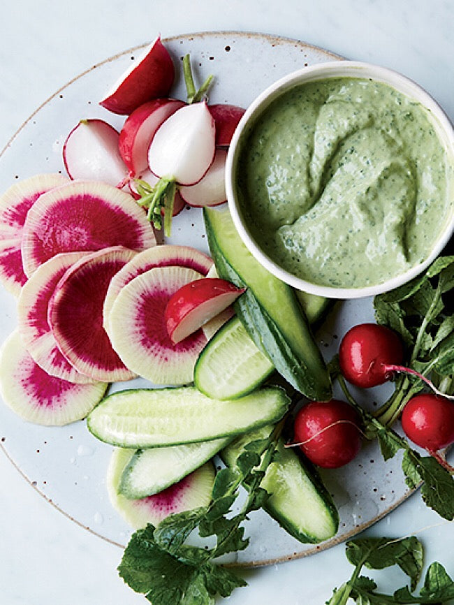 Veggies crudités with vegan goddess dressing